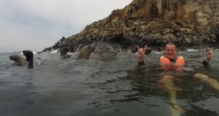 Купание с морскими львами в Лиме Купание с морскими львами в Лиме